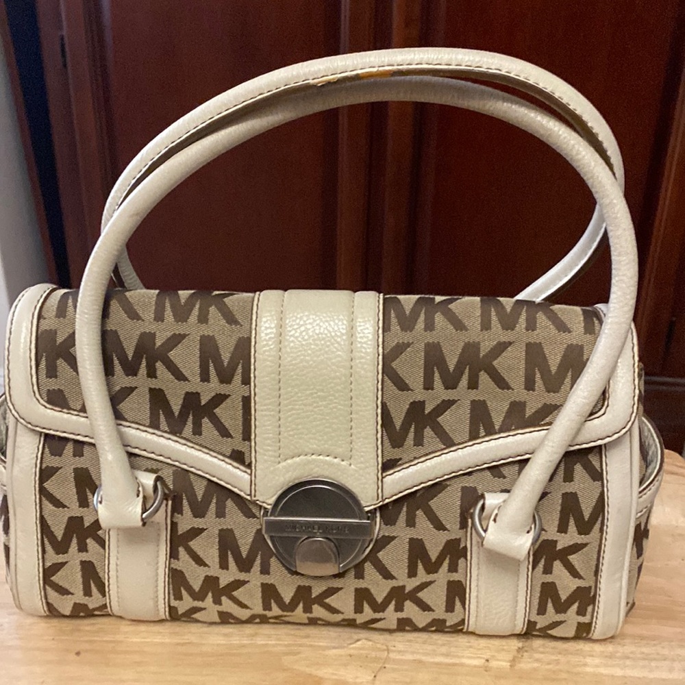 Michael Kors Satchel Cloth Exterior Leather Bag